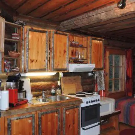 Holiday home Holiday Mantyniemi